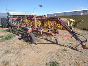 USED SITREX 14 WHEEL V RAKE