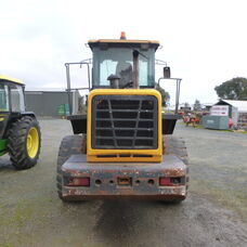 USED VICTORY VL400 LOADER